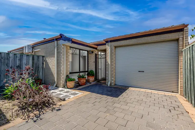 4/33 St Marks Drive, Hillarys WA 6025