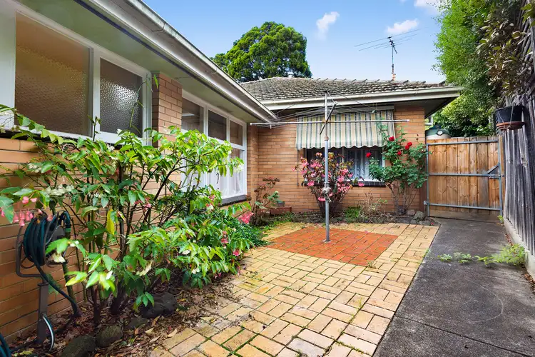 Sixth view of Homely unit listing, 2/33 Logan Street, Canterbury VIC 3126