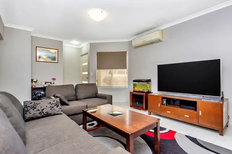 11C Findon Crescent, Westminster WA 6061