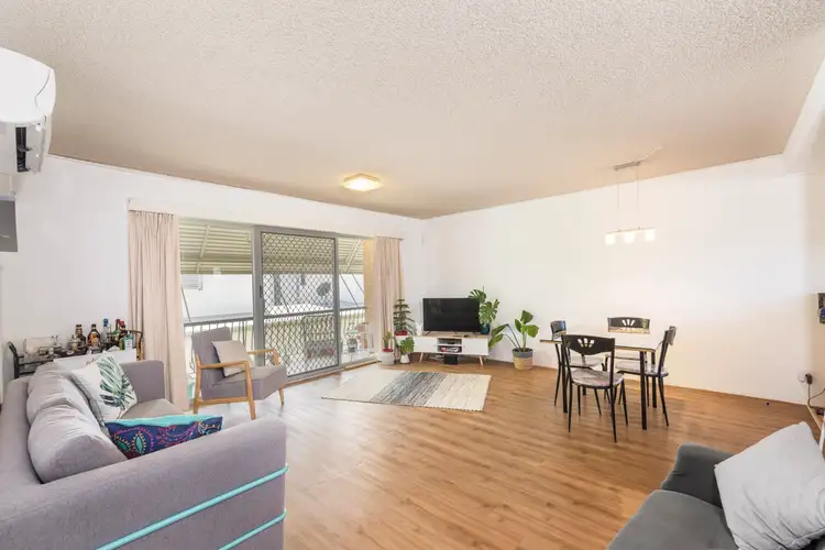 2/230 Riding Road, Balmoral QLD 4171