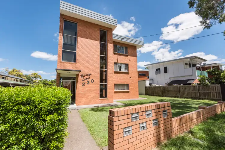 Second view of Homely unit listing, 2/230 Riding Road, Balmoral QLD 4171