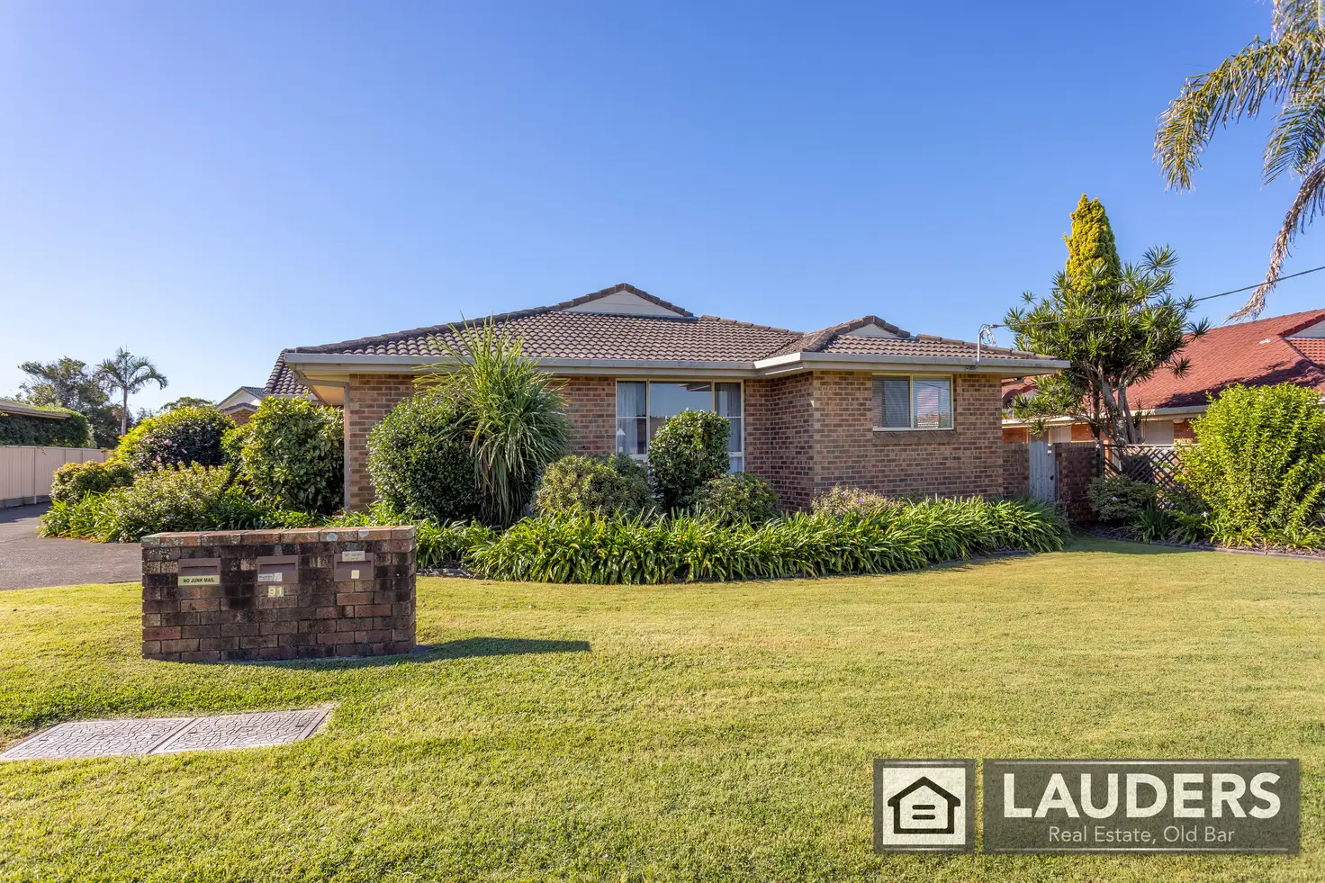 Main view of Homely townhouse listing, 1/91 Old Bar Road, Old Bar NSW 2430