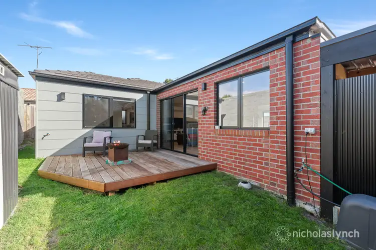 Fifth view of Homely house listing, 2 Bainbridge Court, Carrum Downs VIC 3201