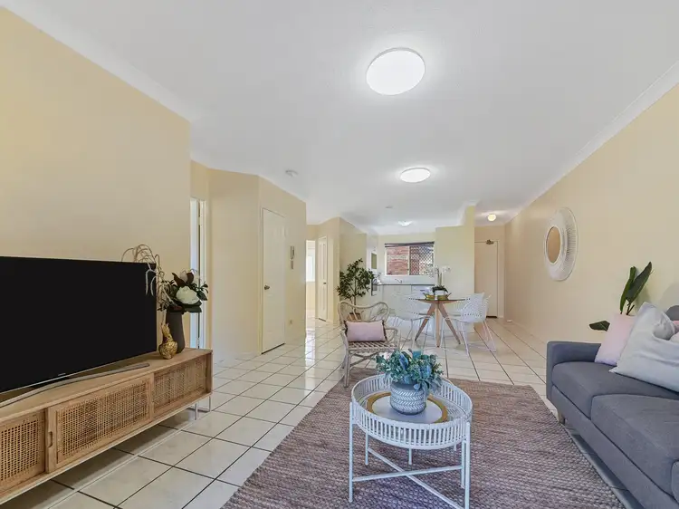 2/12 Wallace Street, Chermside QLD 4032