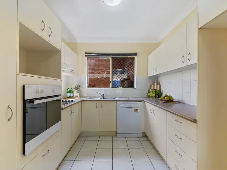 Fifth view of Homely unit listing, 2/12 Wallace Street, Chermside QLD 4032