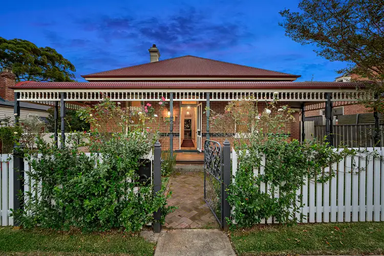 24 Barton Street, Mayfield NSW 2304