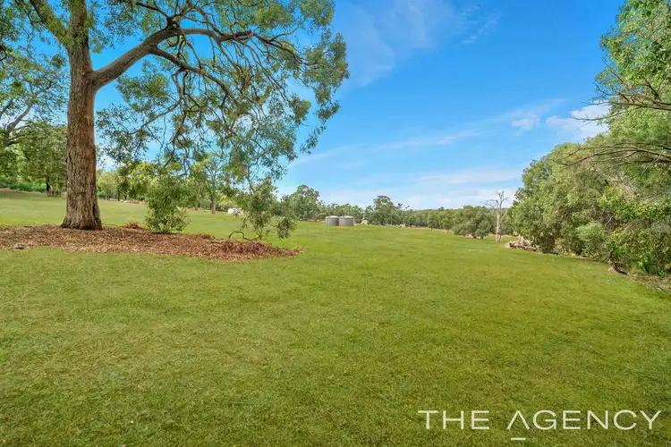 570 Dinsdale Road, Wooroloo WA 6558