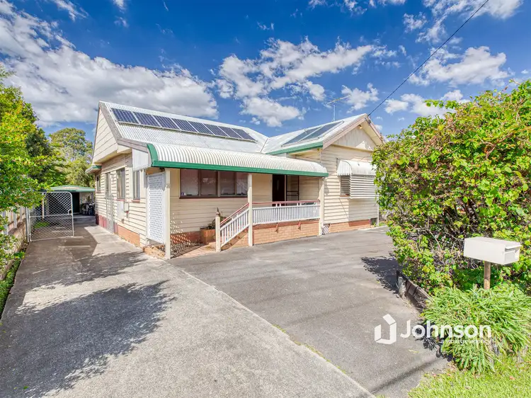 16 Kianawah Road, Wynnum West QLD 4178
