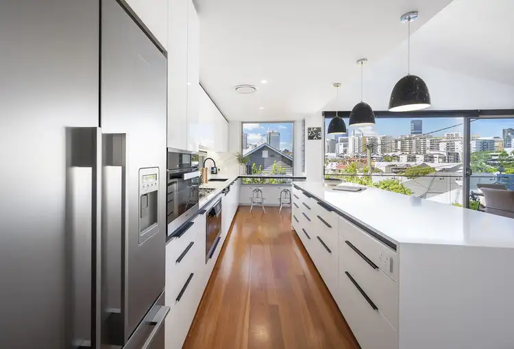 Third view of Homely house listing, 31 York Parade, Spring Hill QLD 4000