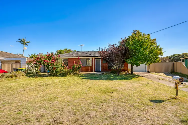 8 Bass Close, East Cannington WA 6107