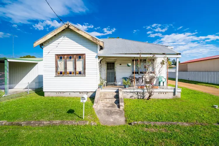14 Orange Street, Abermain NSW 2326