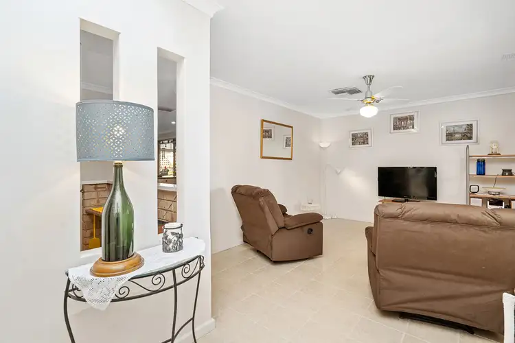 Fifth view of Homely house listing, 6 Cheney Court, Swan View WA 6056