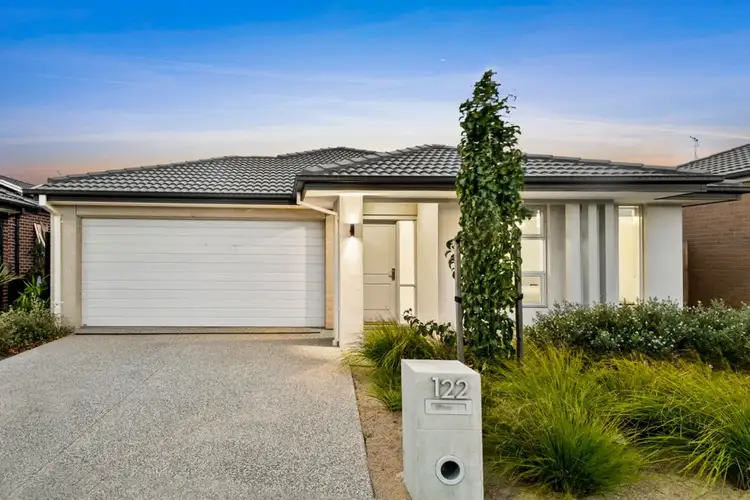 122 Coastside Drive, Armstrong Creek VIC 3217