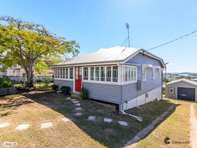 8 Carter Street, West Gladstone QLD 4680
