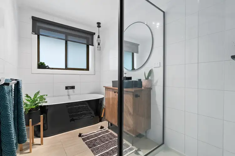 Fifth view of Homely house listing, 17 Lipton Drive, Frankston VIC 3199