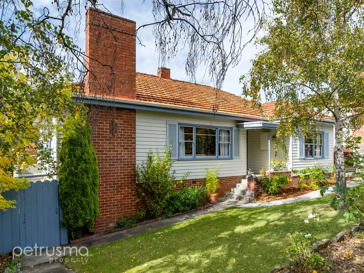 15 Burnside Avenue, New Town TAS 7008