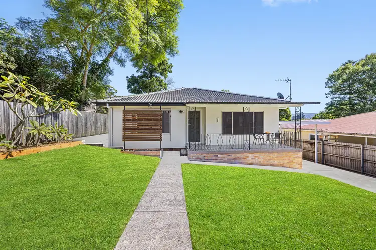 2A Day Street, Wyoming NSW 2250
