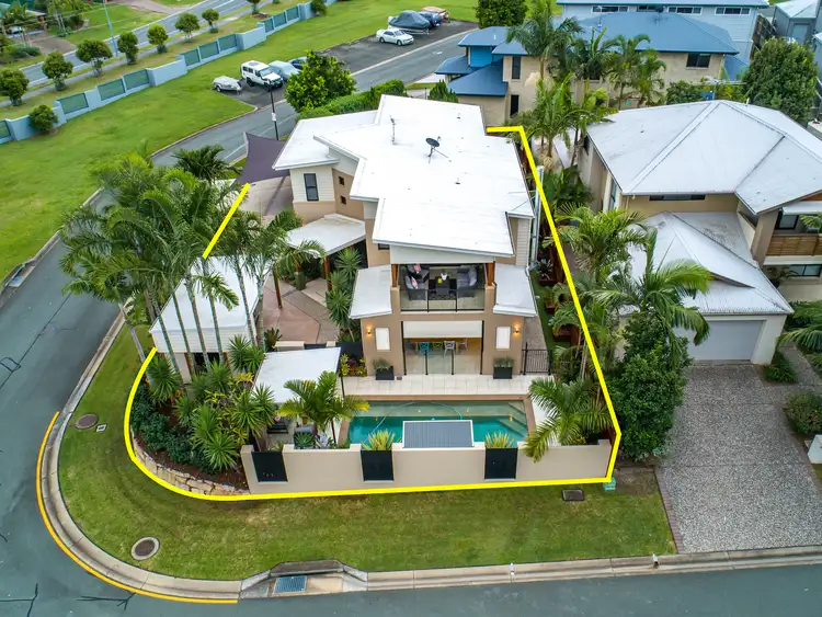 Fifth view of Homely house listing, 2 Long Island Drive, Windaroo QLD 4207