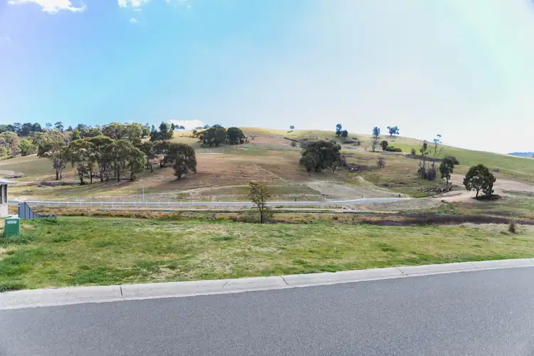 39 Kirkley Street, South Bowenfels NSW 2790