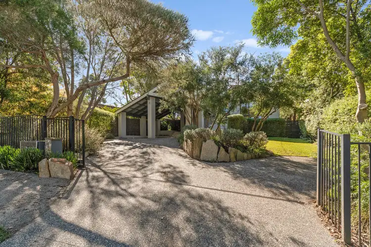 33 Wynnstay Road, Mount Eliza VIC 3930
