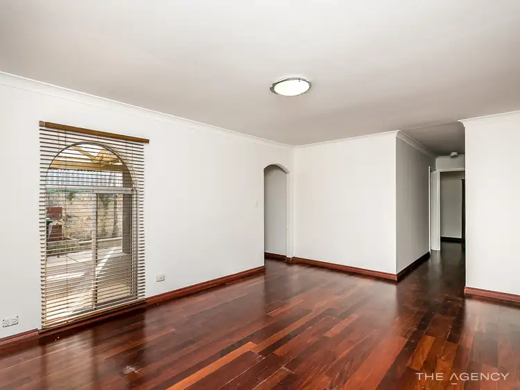 Seventh view of Homely house listing, 10 Bayou Court, Heathridge WA 6027