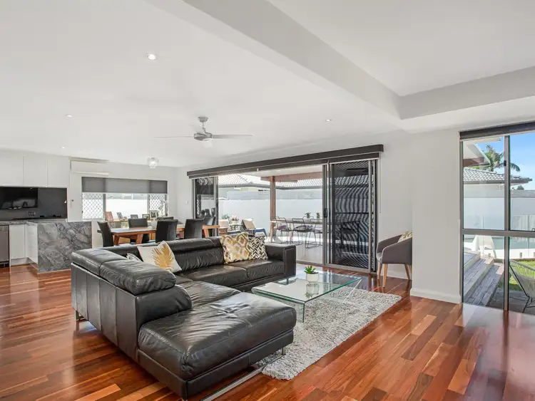 5 Verdichio Avenue, Mermaid Waters QLD 4218