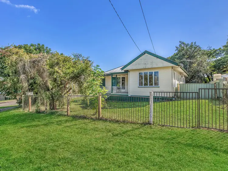 16 Taylor Street, Eastern Heights QLD 4305