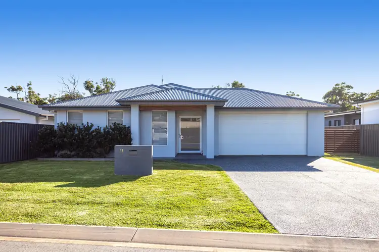 11 Howard Street, Wallabi Point NSW 2430