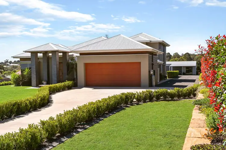 8 Liam Drive, Highfields QLD 4352