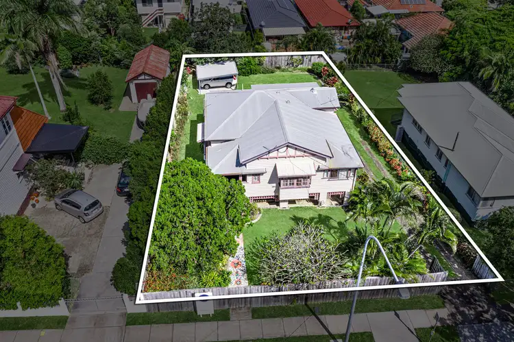 Second view of Homely house listing, 35 Mountjoy Terrace, Wynnum QLD 4178