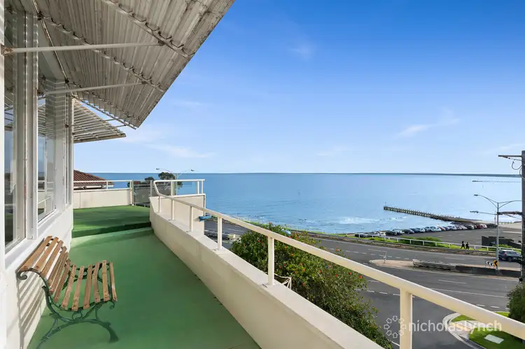 2 Plummer Avenue, Frankston South VIC 3199