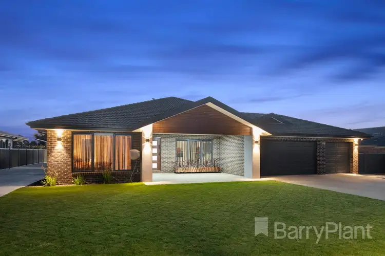 Second view of Homely house listing, 8 Vantage Court, Cardigan VIC 3352
