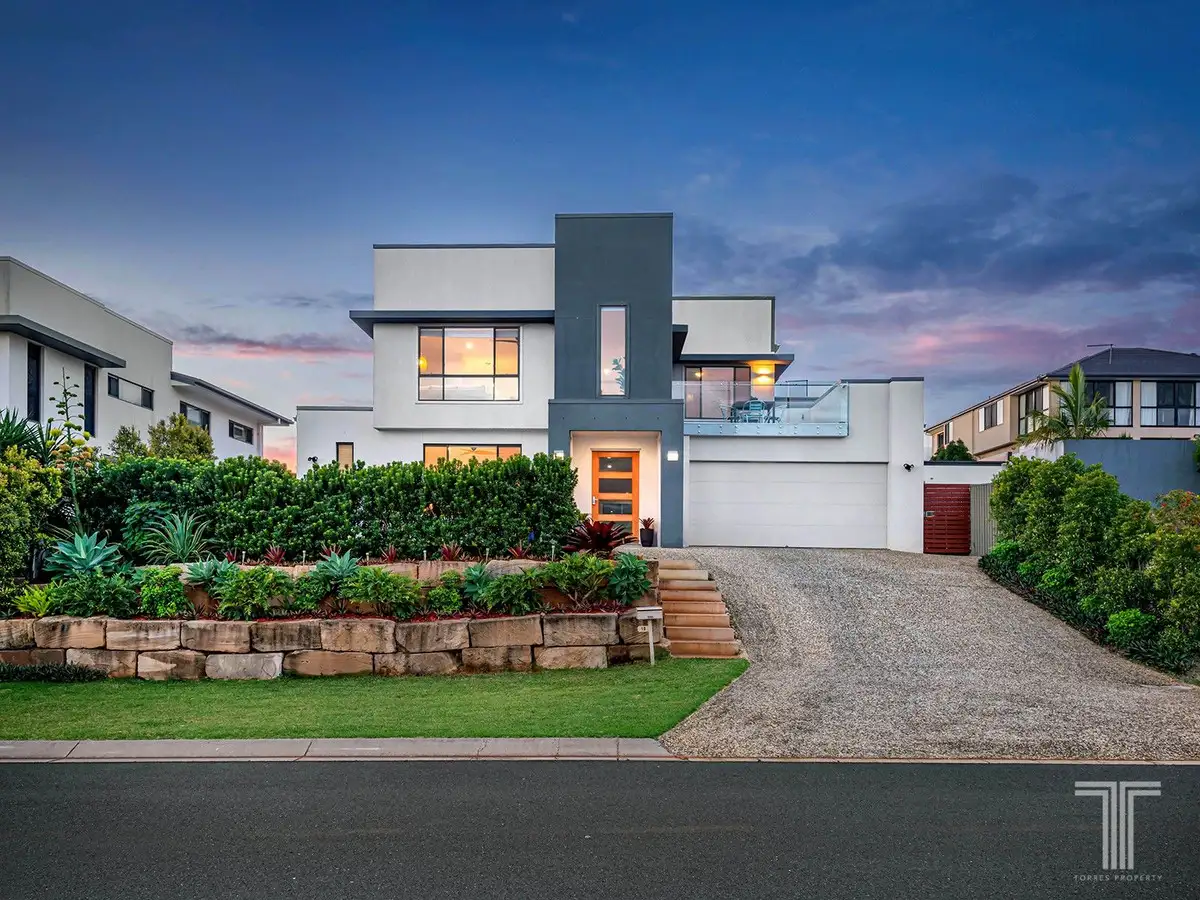 Main view of Homely house listing, 10 Linacre Crescent, Carindale QLD 4152