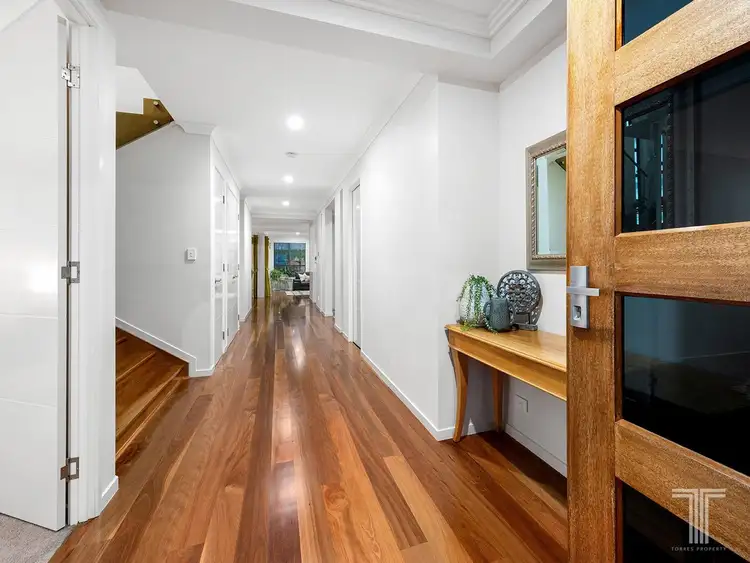 Second view of Homely house listing, 10 Linacre Crescent, Carindale QLD 4152