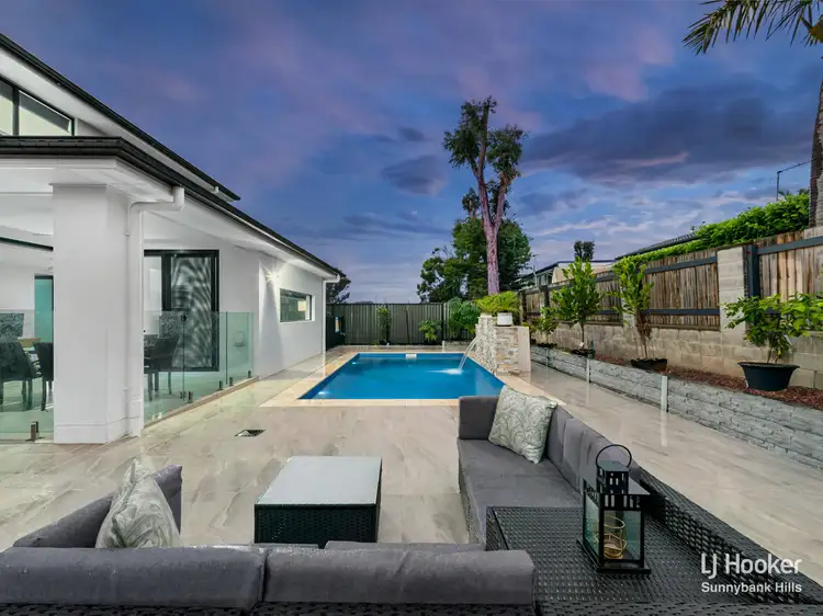 219 Wecker Road, Mansfield QLD 4122