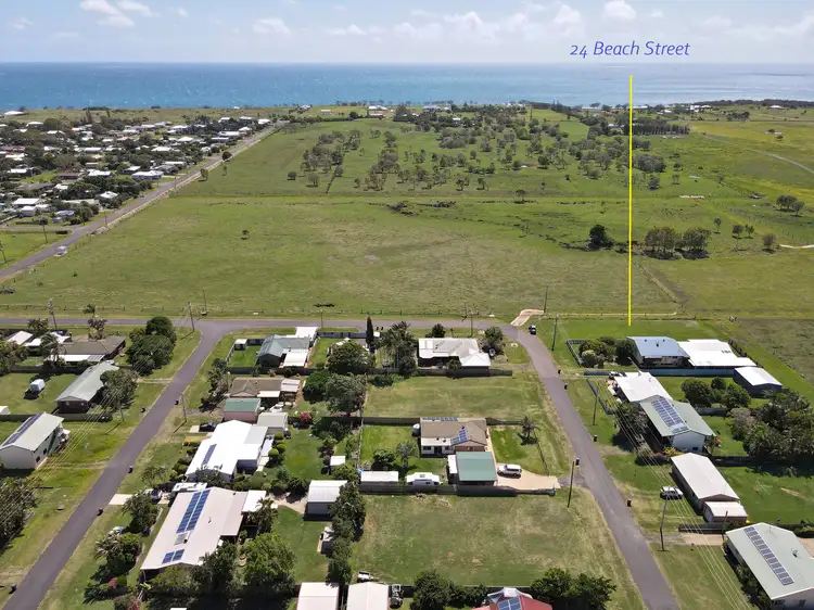 24 Beach Street, Burnett Heads QLD 4670
