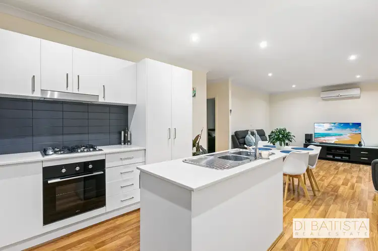 Seventh view of Homely house listing, 19 Versant Drive, Craigieburn VIC 3064