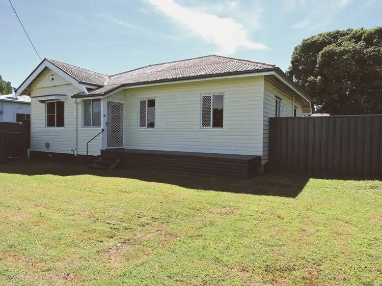 22 Pratt Street, South Mackay QLD 4740