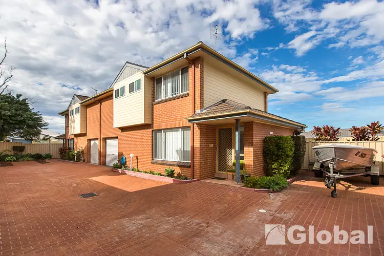 6/4 Robb Street, Belmont NSW 2280