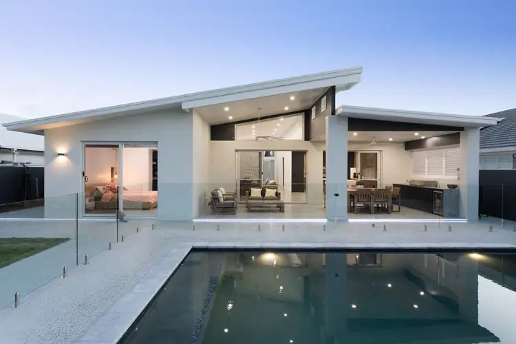 49 The Peninsula, Helensvale QLD 4212