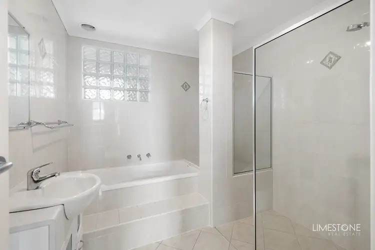 3003/7 Lake Terrace West, Mount Gambier SA 5290