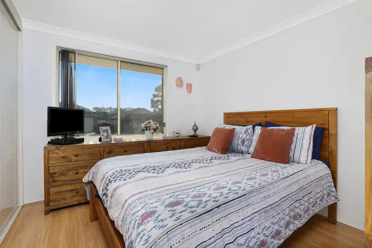 Fifth view of Homely house listing, 31 Francisco Crescent, Rosemeadow NSW 2560