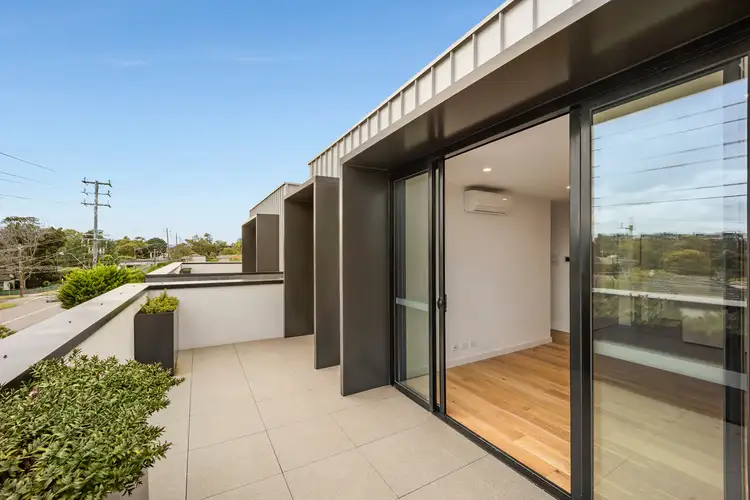 203/30 Munro Avenue, Cheltenham VIC 3192