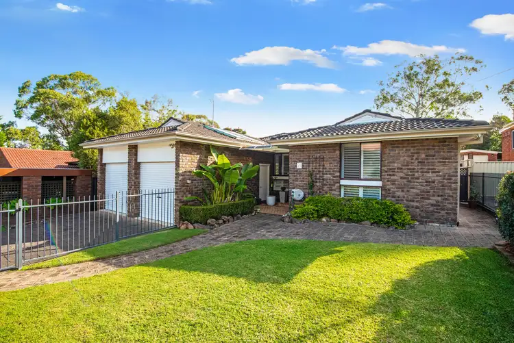 4 Small Street, Wyoming NSW 2250