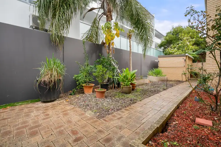 25/19 Flynn Street, Churchlands WA 6018