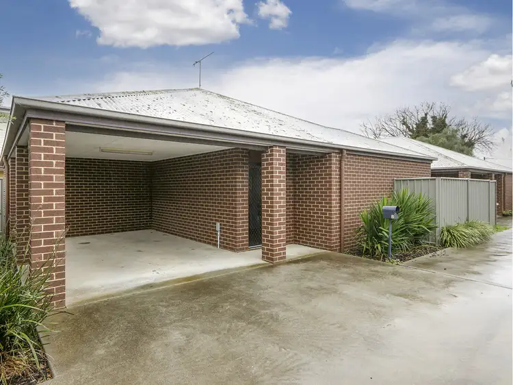 Main view of Homely unit listing, 2/6 Irwin Street, Wurruk VIC 3850