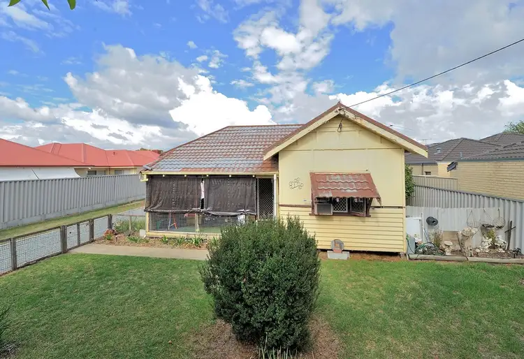17 North Street, Midland WA 6056