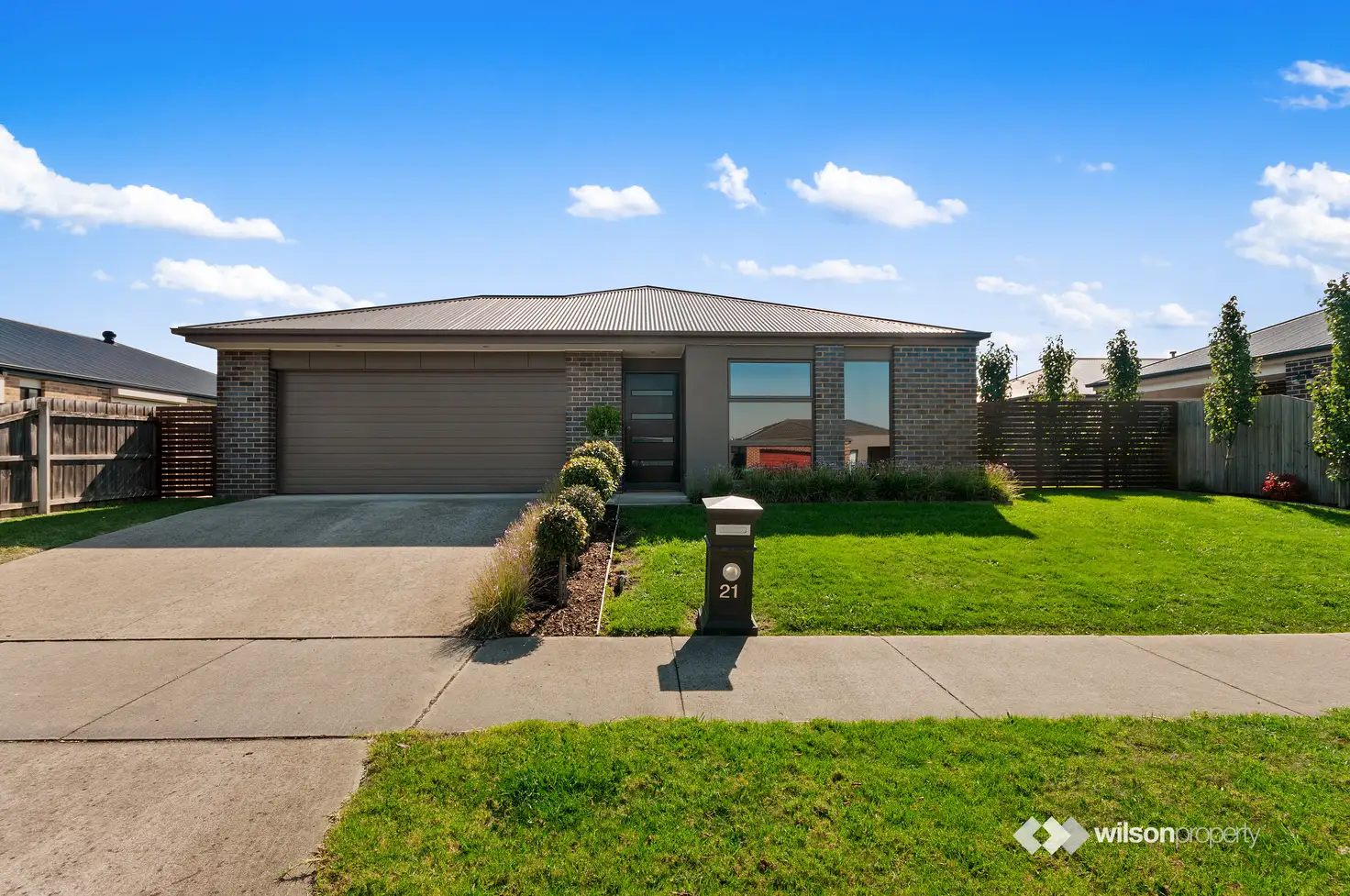 Main view of Homely house listing, 21 Huntingfield Close, Traralgon VIC 3844