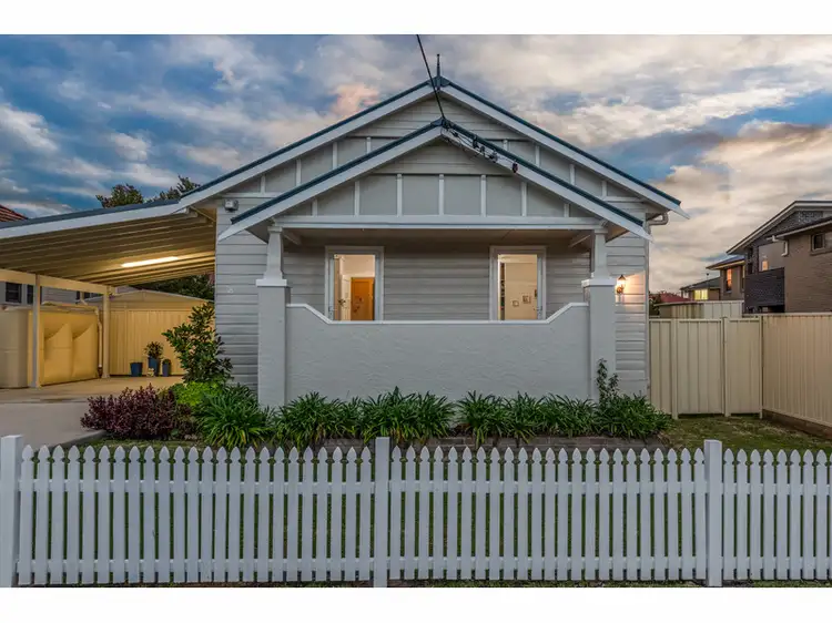 8 The Crescent, Wallsend NSW 2287