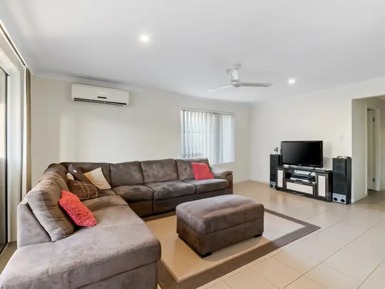 31 Coldstream Way, Holmview QLD 4207